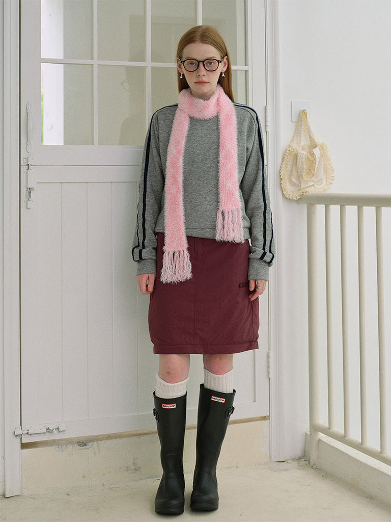 Écharpe fine en fausse fourrure, style doux et fantaisie, longue à franges, accessoire hiver femme, toucher duveteux, design original, modèle Rafla