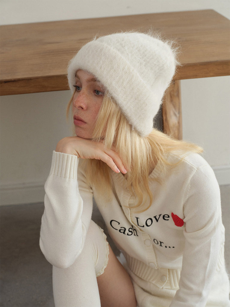 Bonnet en laine mohair d'alpaga duveteux, toucher doux et chaud, look épuré et moderne, couleur unie ou contrastée, parfait pour l’hiver, modèle Skia