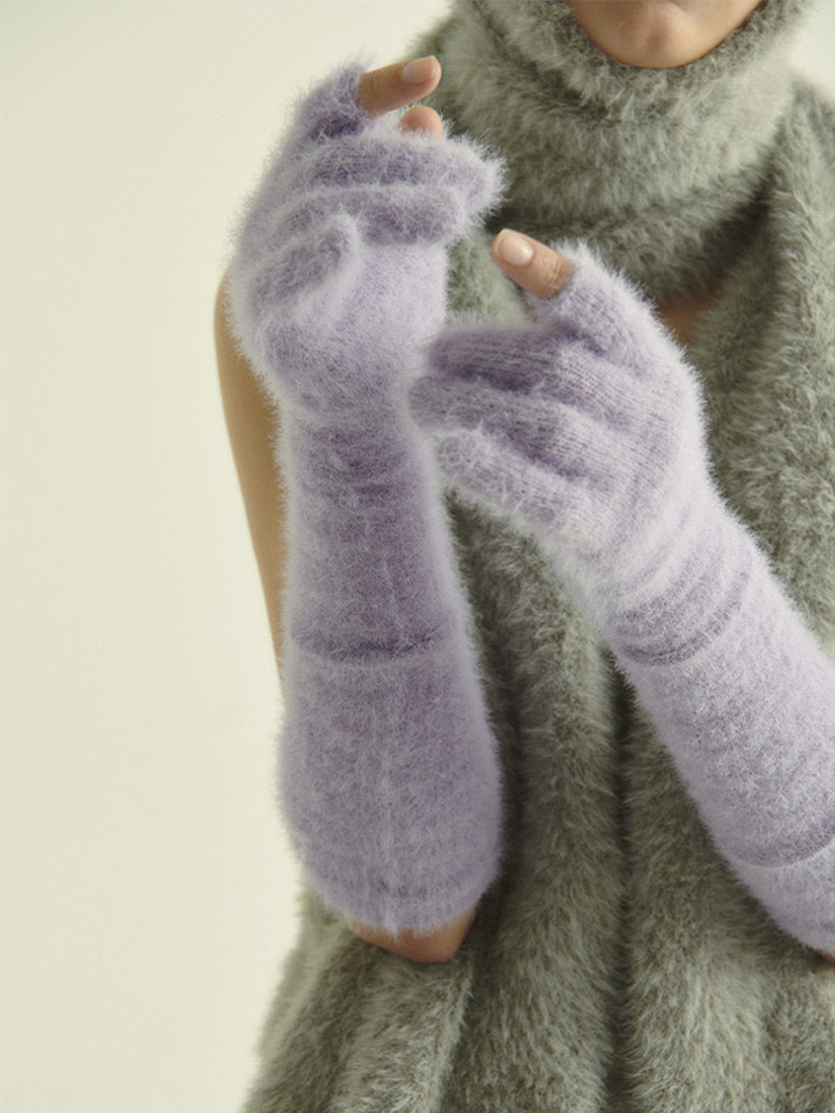 Gant long hiver femme, fausse fourrure doux, gant sans doigts peluche, gant violet crème noir, gant mode hiver chaud, modèle Likta