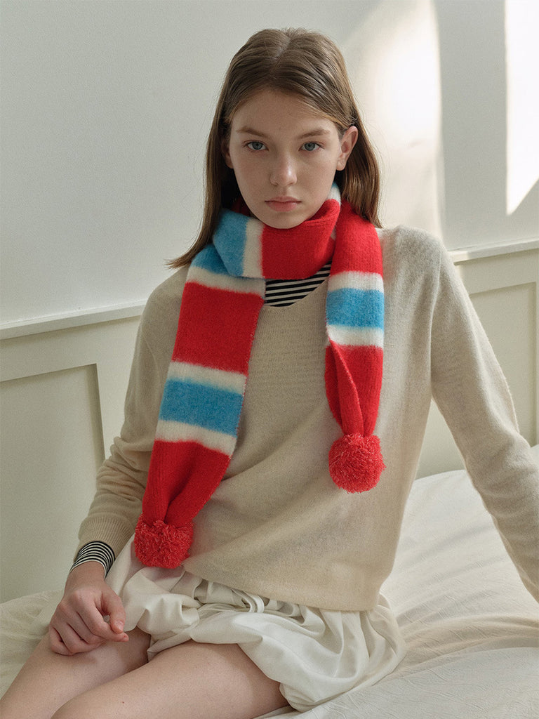 Écharpe tricolore à pompons, douce et chaude, look rétro coloré, hiver stylé, idéale pour superpositions, parfaite pour le froid, modèle Tafine