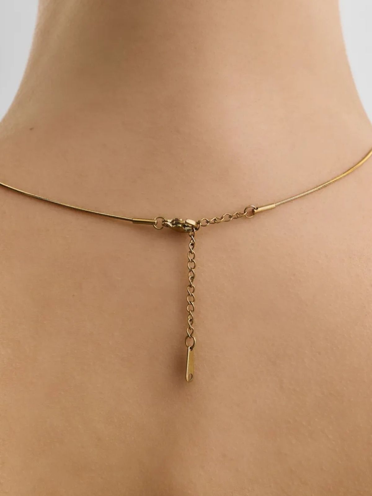 Fine chain necklace, irregular design, golden steel, cool style, trendy women's jewelry, Naomie
