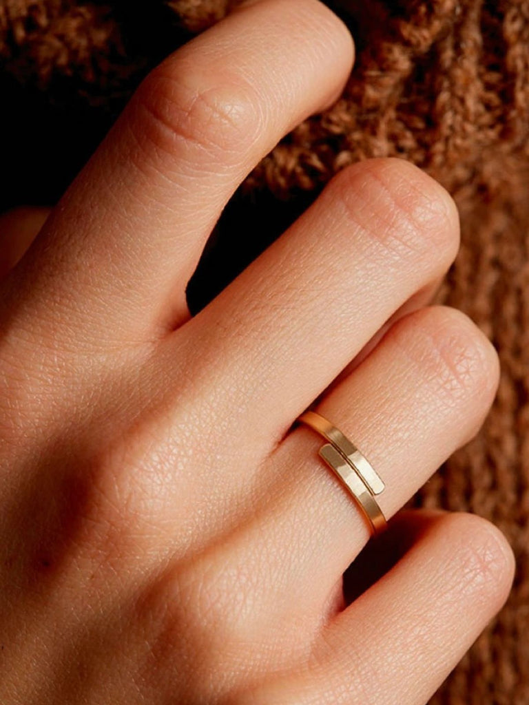 Bague couple acier inoxydable, ouverte géométrique, anneau ajustable poli, minimaliste dorée, moderne US7, modèle Louise - Bague - Or S