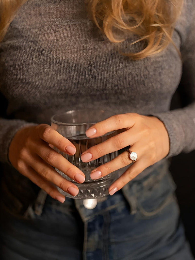 Bague femme acier inoxydable, anneau texturé rond, finition or 18 carats, bague minimaliste tendance, bijou doré moderne, modèle Jenara - Bague - Argent XXS