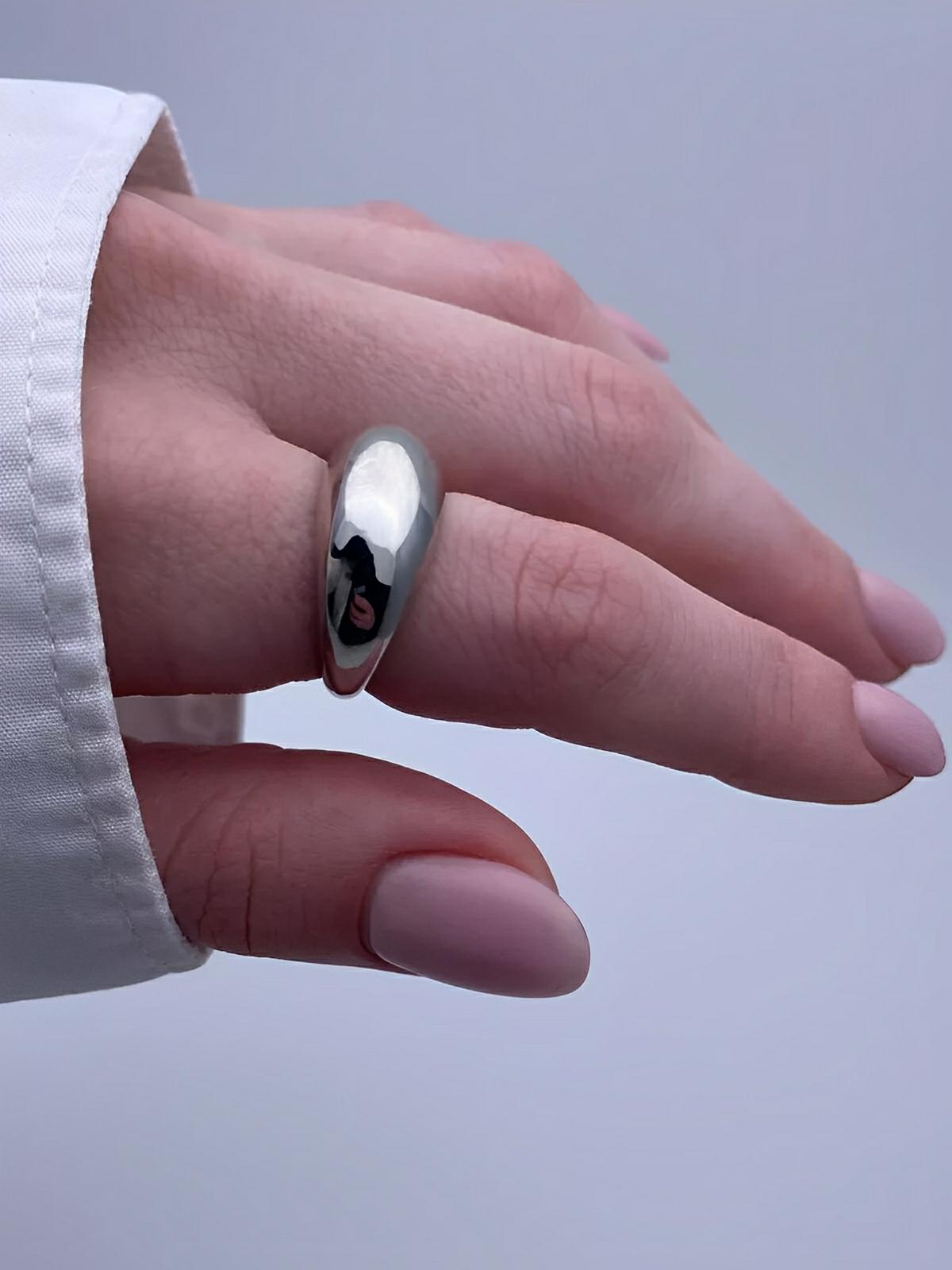Bague femme acier inoxydable, design arc moderne, style géométrique, minimaliste chic, bijou quotidien, modèle Harini - Bague - Argent XXS