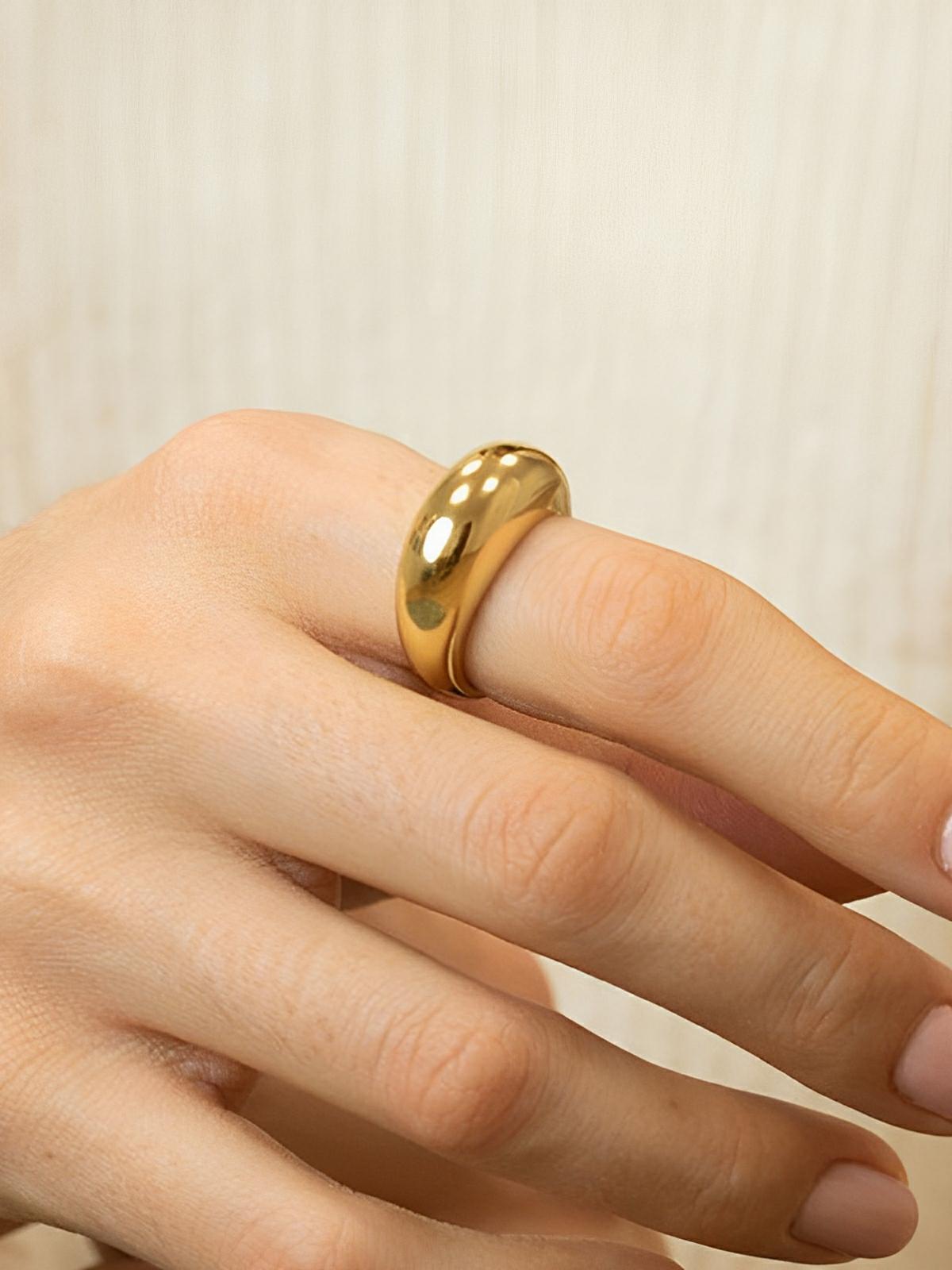 Bague femme acier inoxydable, design arc moderne, style géométrique, minimaliste chic, bijou quotidien, modèle Harini - Bague - Or XXS