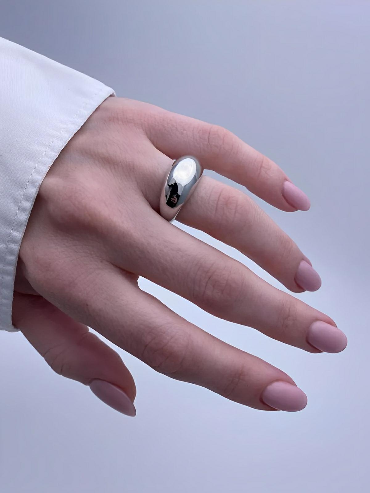 Bague femme acier inoxydable, design arc moderne, style géométrique, minimaliste chic, bijou quotidien, modèle Harini - Bague - Argent XXS