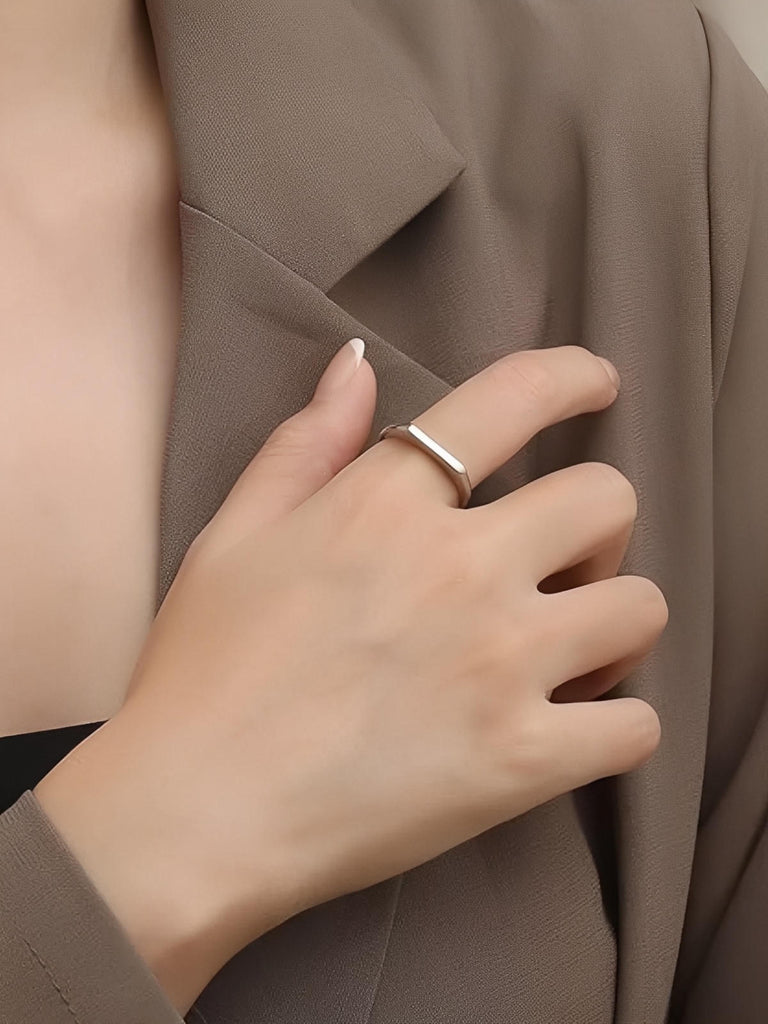 Bague femme géométrique, acier inoxydable, plaquée or 14K, design minimaliste, style moderne, modèle Ivane - Bague - Argent XXS