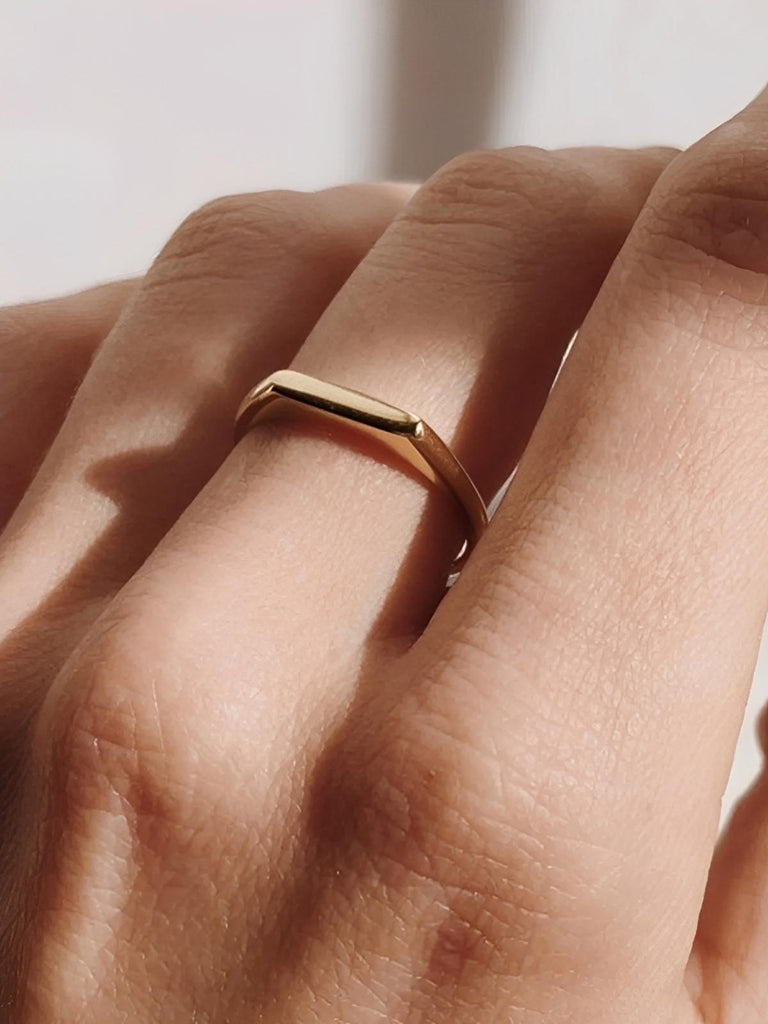 Bague femme géométrique, acier inoxydable, plaquée or 14K, design minimaliste, style moderne, modèle Ivane - Bague - Or XXS