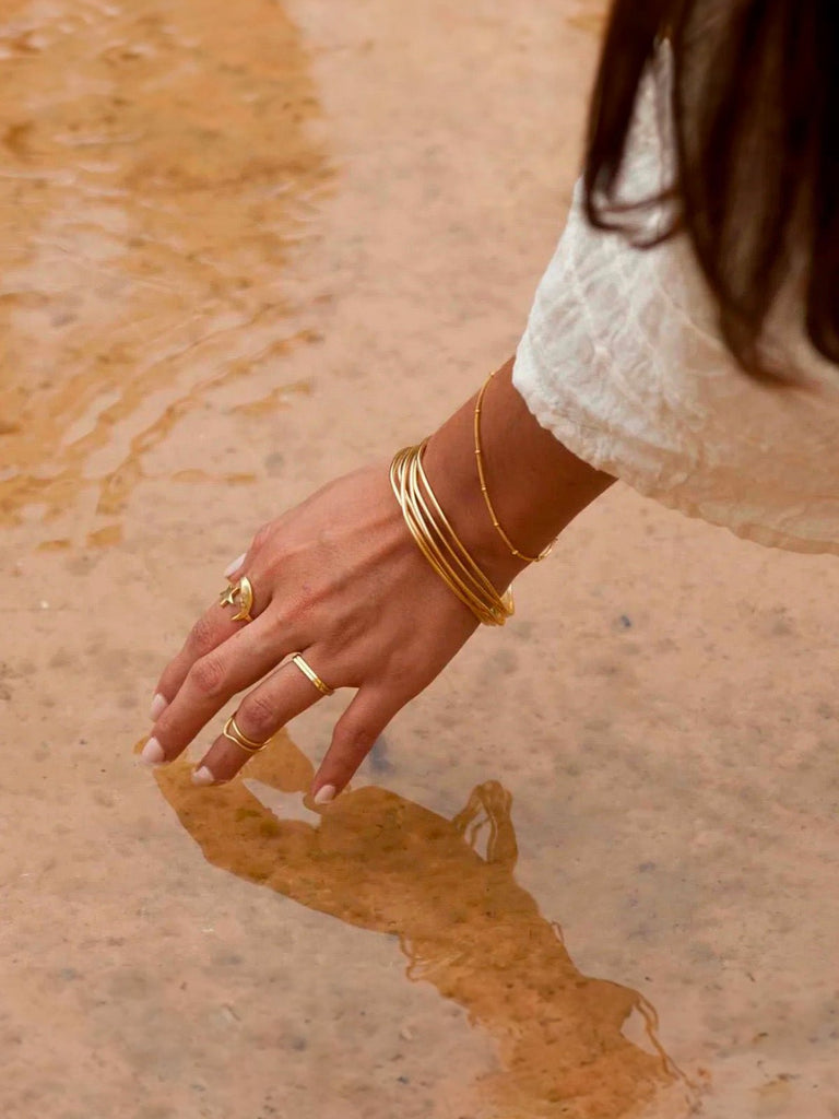 Bague lune étoile dorée, croissant de lune femme, ajustable en acier inoxydable, bague tendance cosmique, bijou céleste doré, modèle Elia - Bague - Or