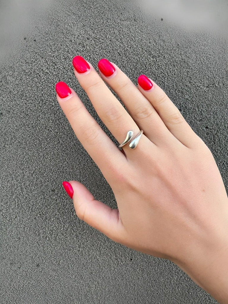 Bague ouverte en acier inoxydable, design goutte d'eau, finition or 18K, ajustable femme, style tendance, modèle Iris - Bague - Argent S