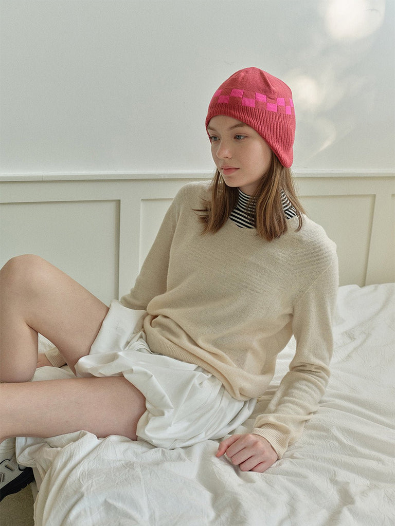 Bonnet chaud hiver, protège oreilles maille damier, bonnet femme visage fin, bonnet tricot doux, bonnet extensible hiver, modèle Monie - Bonnets - Rose