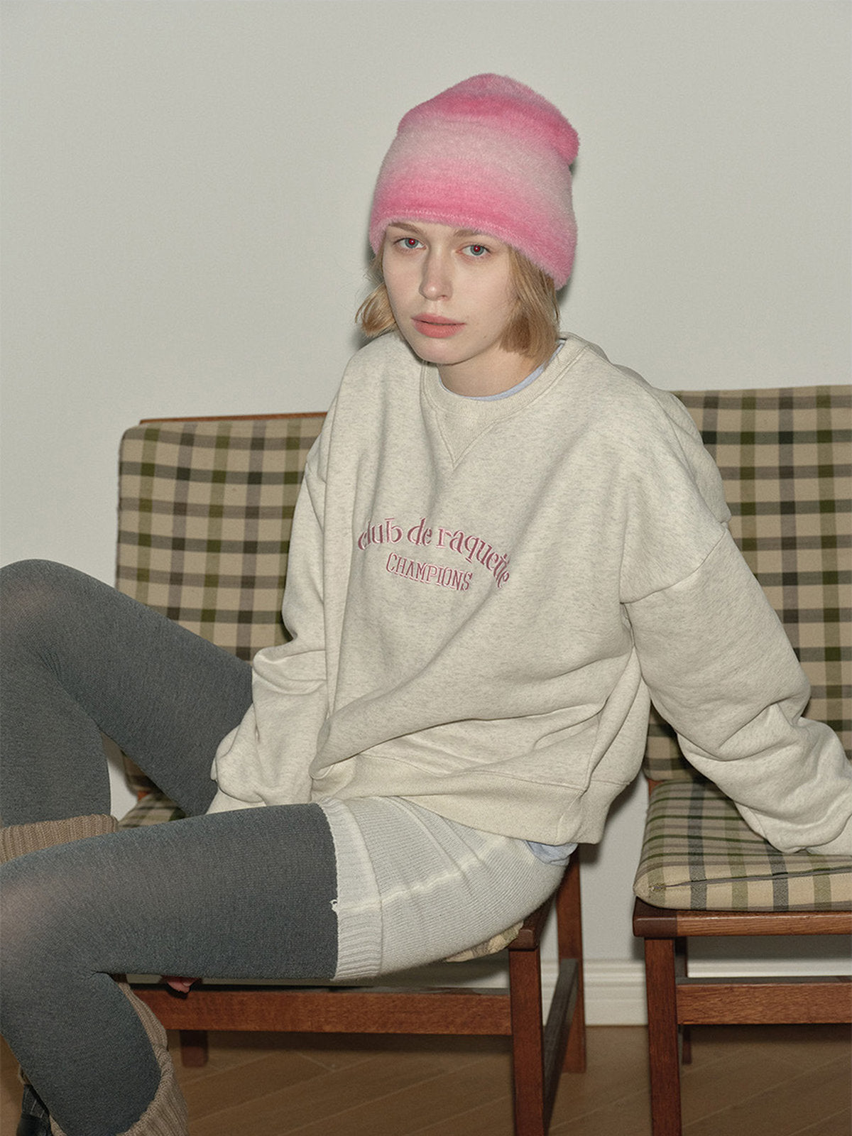 Bonnet d'hiver en nylon duveteux, bonnet doux femme, bonnet maille dégradé, bonnet chaud sans couture, bonnet style vintage, modèle Zaza - Bonnets - Rose clair