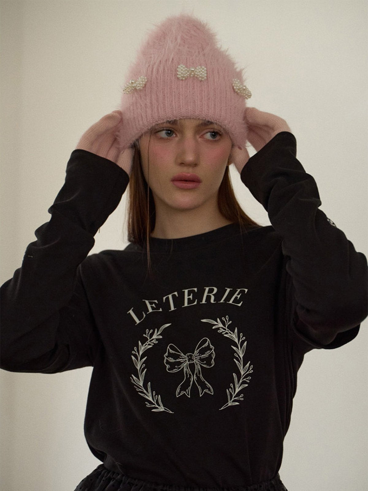 Bonnet doux en tricot, perles fantaisie, effet duveteux, style streetwear, hiver chaud, coupe arrondie, sans visière, accessoire mode fille, modèle Fenzie - Bonnets - Rose