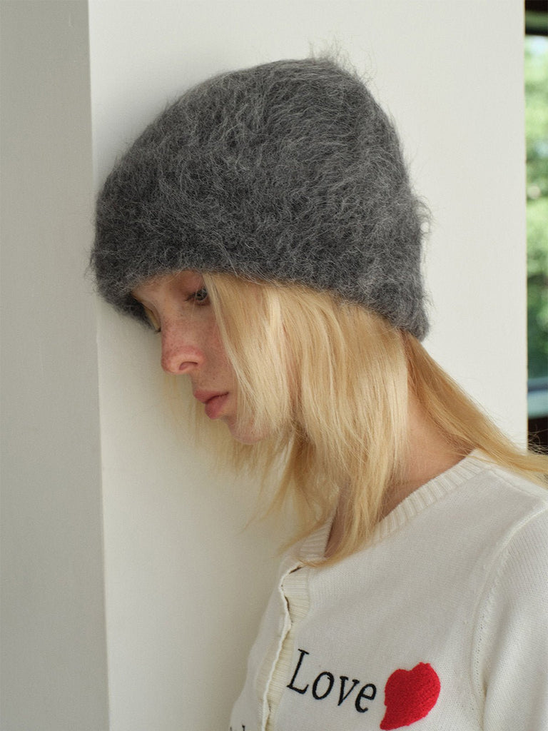 Bonnet en laine mohair d'alpaga duveteux, toucher doux et chaud, look épuré et moderne, couleur unie ou contrastée, parfait pour l’hiver, modèle Skia - Bonnets - Gris foncé