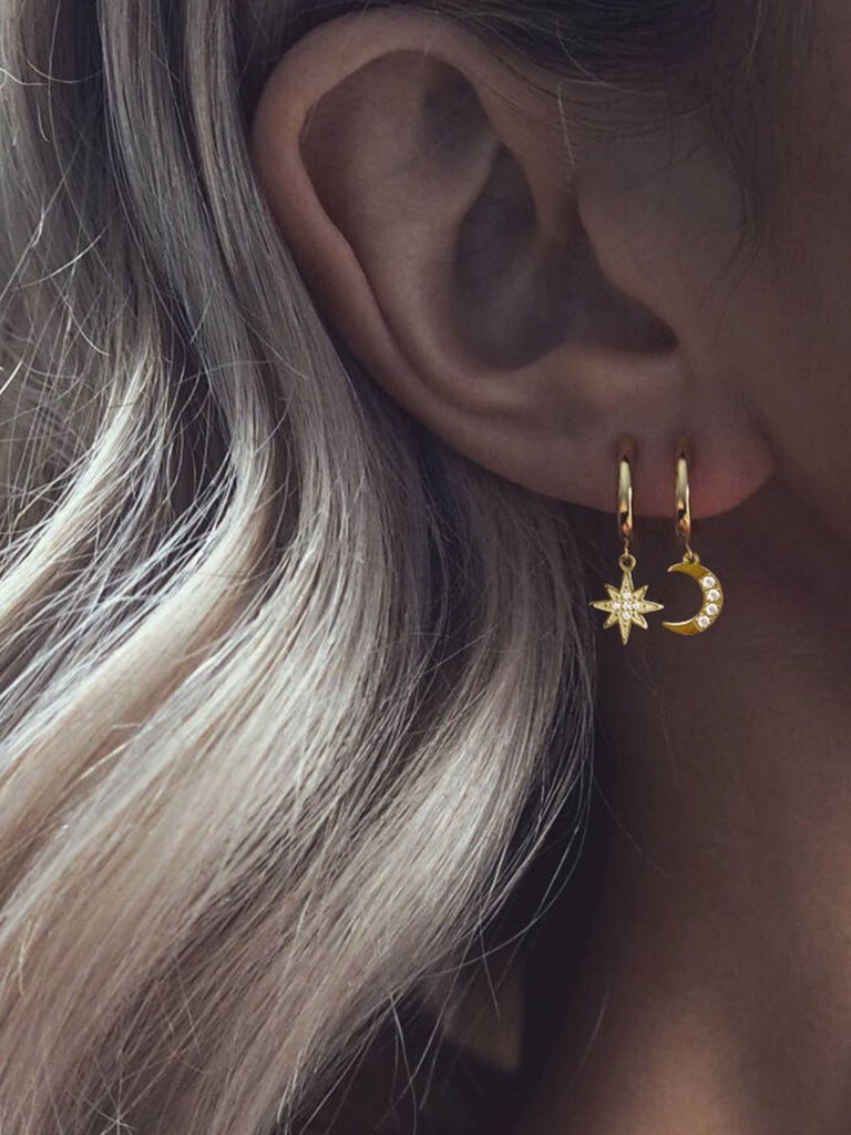 Boucles d'oreilles asymétriques, acier inoxydable, lune, étoile, zircon, femme, modèle Noélie - Boucles d'oreilles - Or 60 mm