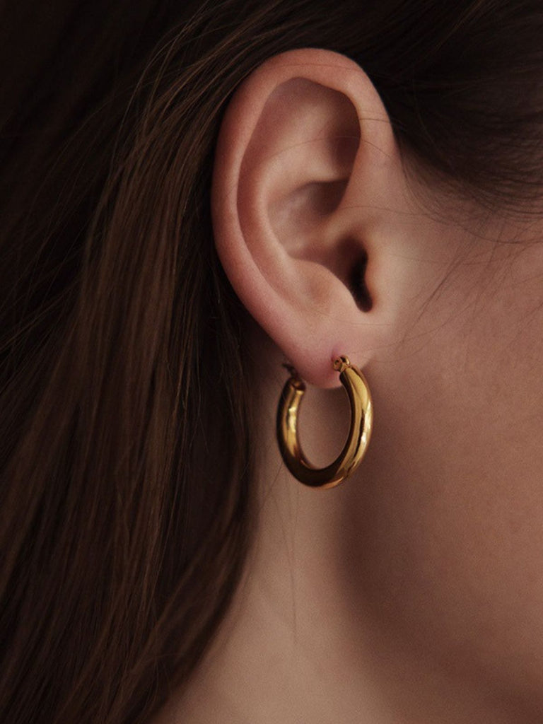 Boucles d'oreilles créoles rondes acier inoxydable, look minimaliste, style européen américain, finition or ou argent, trois tailles disponibles, modèle Uguette - Boucles d'oreilles - Or 24 mm