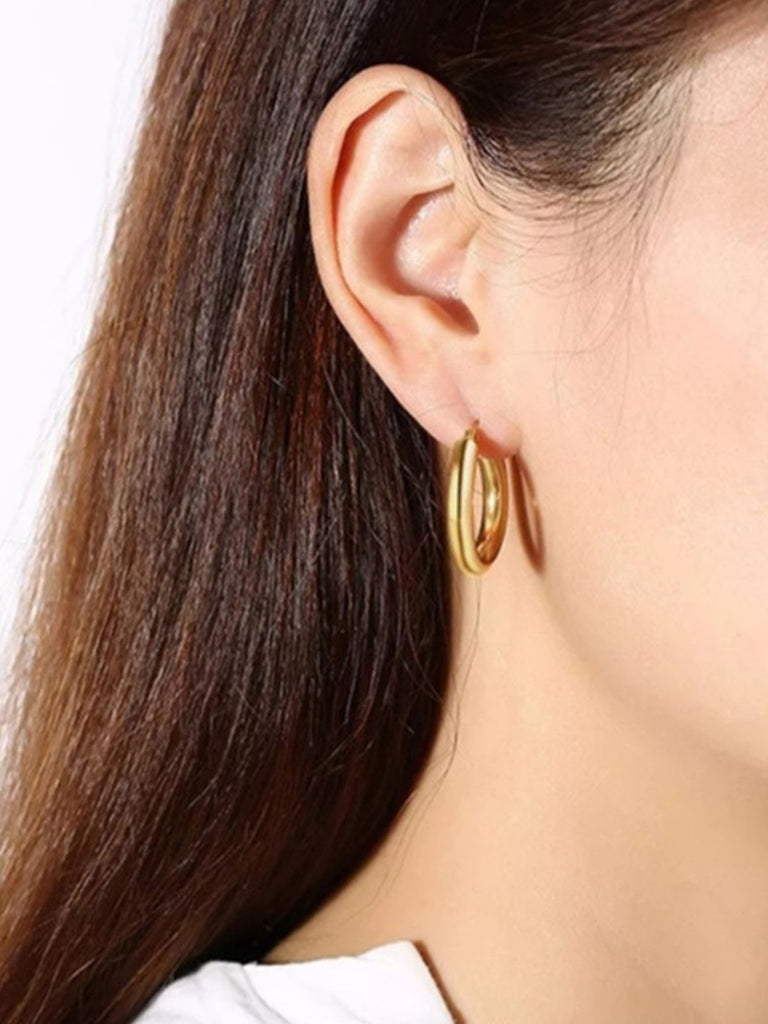 Boucles d'oreilles créoles rondes acier inoxydable, look minimaliste, style européen américain, finition or ou argent, trois tailles disponibles, modèle Uguette - Boucles d'oreilles - Or 24 mm