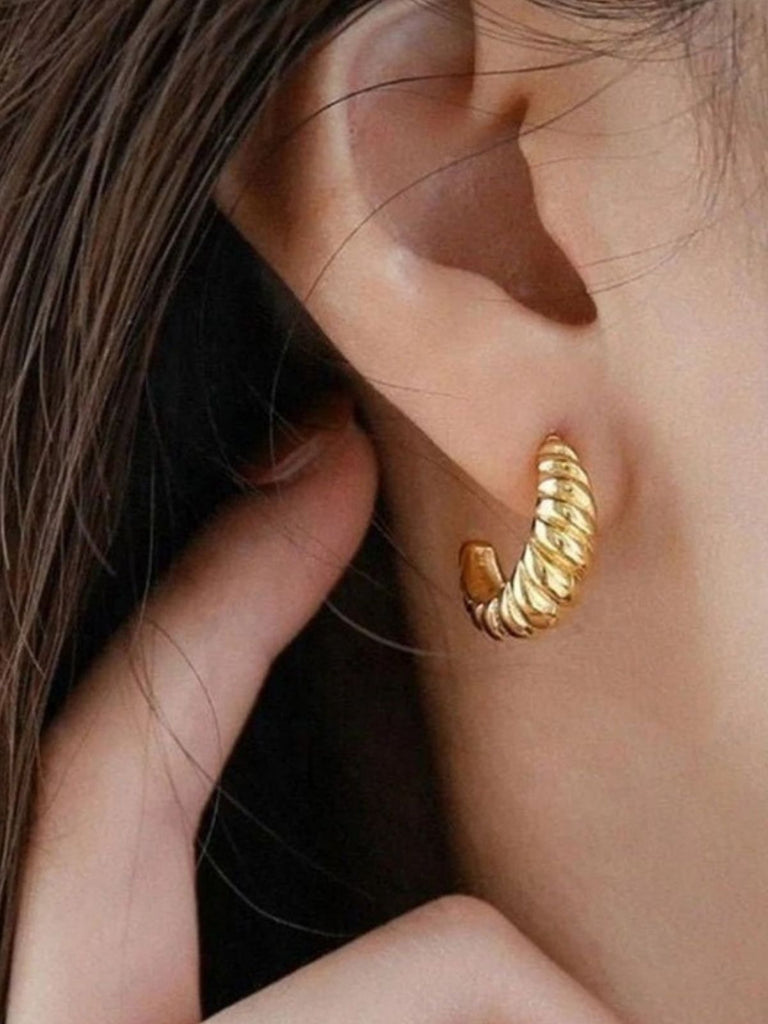 Boucles d'oreilles torsadées corne, acier inoxydable doré, forme géométrique, bijoux femme, modèle Rachilde - Boucles d'oreilles - Or 17 mm