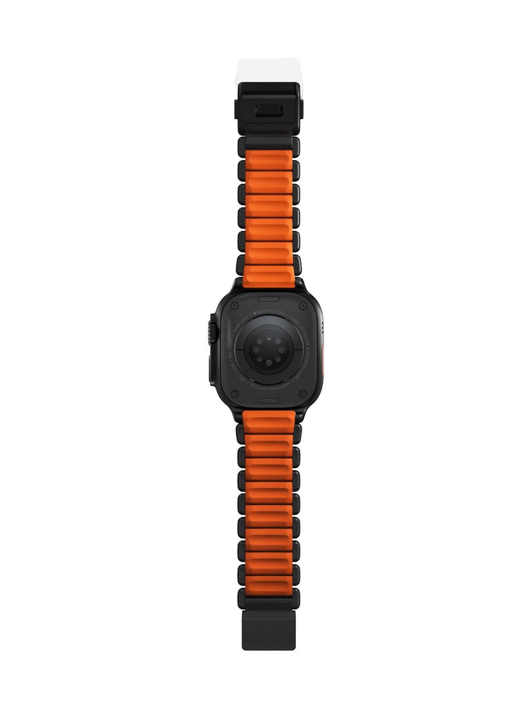 Bracelet Apple Watch Ultra Premium, en Titane Grade 4, fermeture magnétique N52, intérieur FKM, design sportif premium, look prestigieux, modèle Salvador - Bracelet Apple Watch - Noir et orange 44 à 49 mm