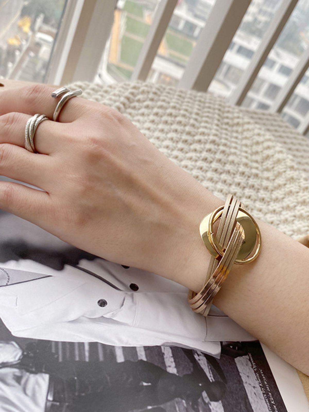 Bracelet cuir multirangs, magnétique, femme, style bohème, large, coloré, modèle Odylle - Bracelet - Rose