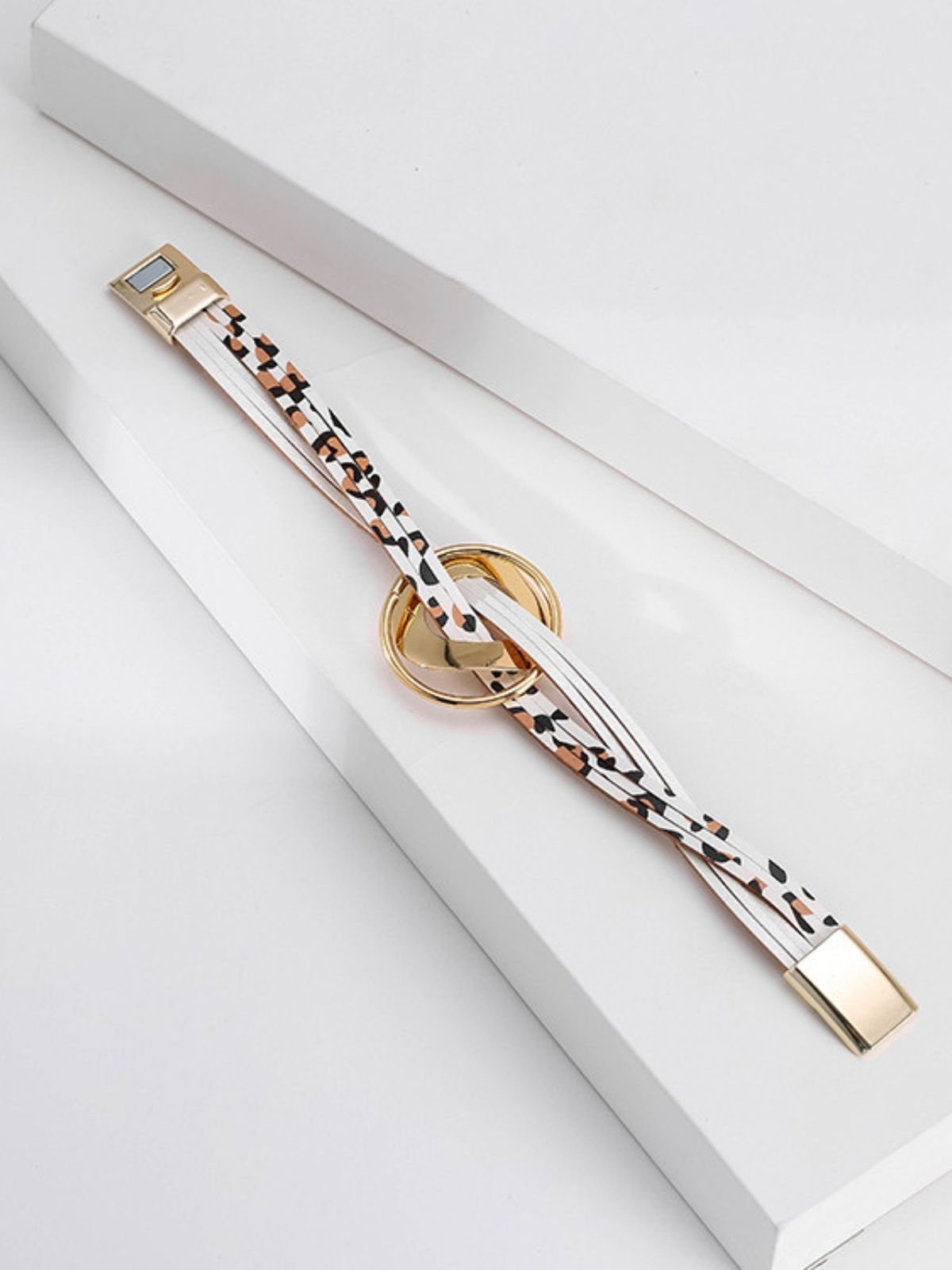 Bracelet cuir multirangs, magnétique, femme, style bohème, large, coloré, modèle Odylle - Bracelet - Leopard