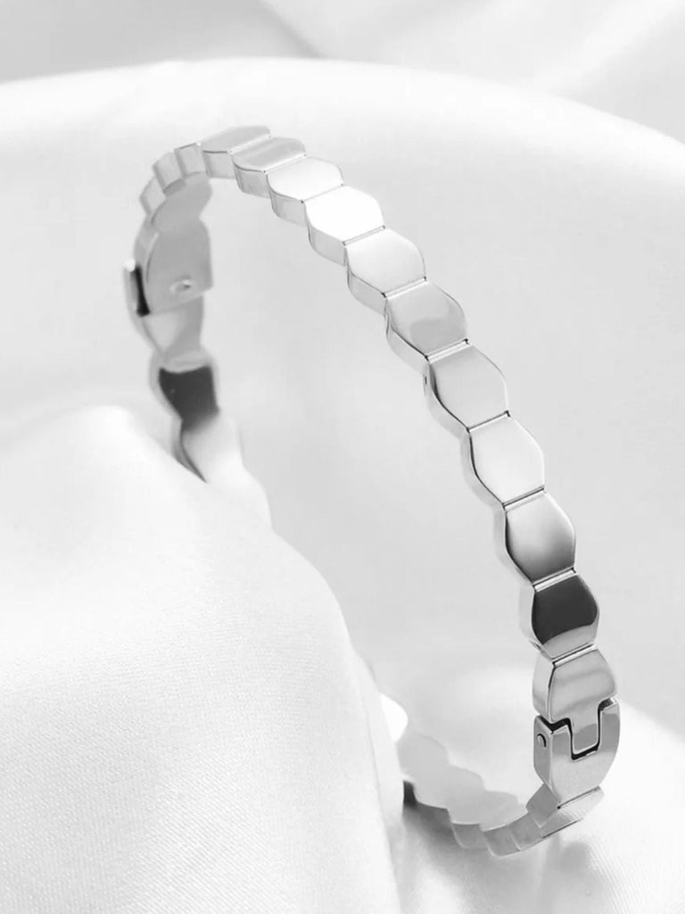 Bracelet femme acier titane, design nid d’abeille, style géométrique, finition dorée, bijou minimaliste, modèle Paoline - Bracelet - Argenté