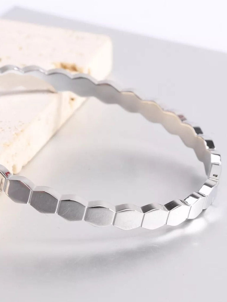 Bracelet femme acier titane, design nid d’abeille, style géométrique, finition dorée, bijou minimaliste, modèle Paoline - Bracelet - Argenté