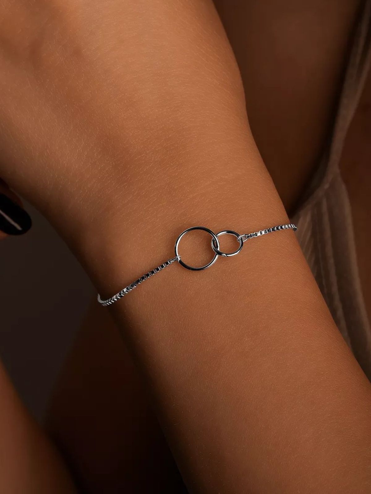 Bracelet femme argent S925, double anneaux, style minimaliste, chaîne fine, design géométrique, fermeture mousqueton, modèle Elisabeth - Bracelet - Argent