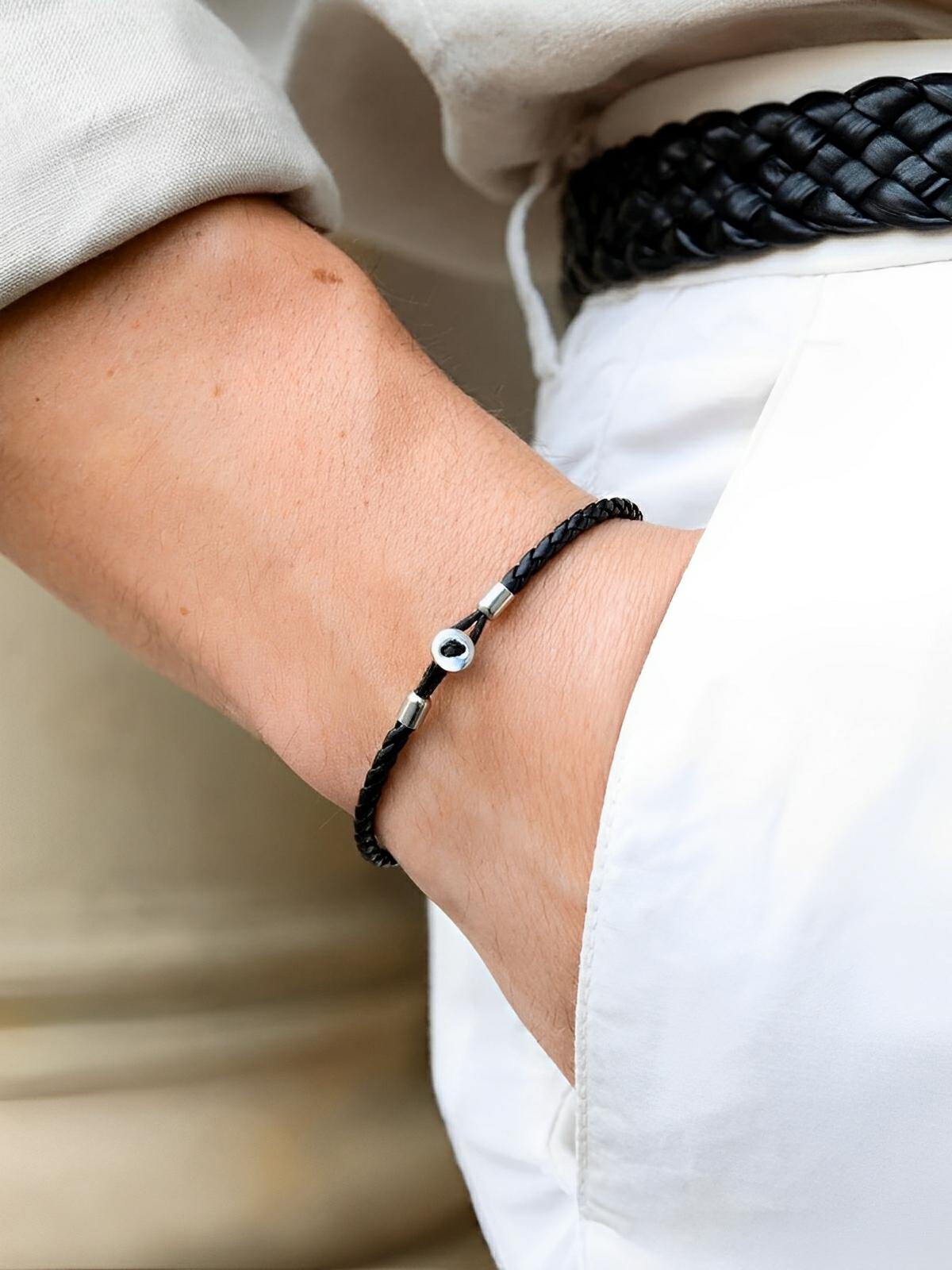 Bracelet pour homme en cuir tressé, discret et raffiné, résistant à toutes épreuves, modèle Madéo - Bracelet - Noir et argent S