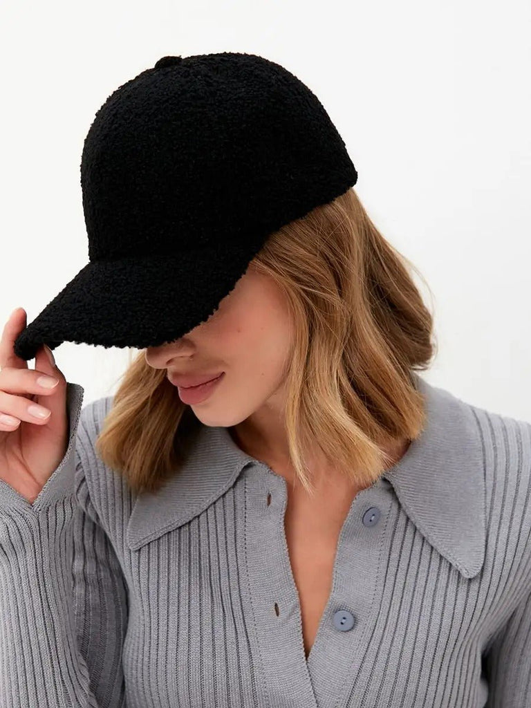 Casquette bouclette mouton, ajustable chaude, polaire, douce peluche à moumoute, modèle Mona - Casquette - Noir
