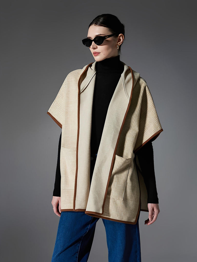 Châle à capuche femme, cape plaid beige, poncho chaud automne hiver, manteau léger sans manche, grande écharpe à poches, modèle Nistare - Châle - Beige