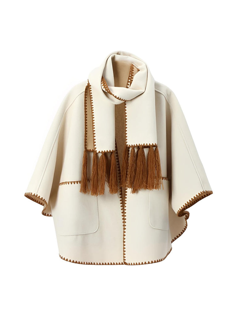 Châle cape femme, grand châle à poches, doux et chaud, style urbain, bord contrasté, écharpe intégrée automne hiver, modèle Fodja - Châle - Blanc