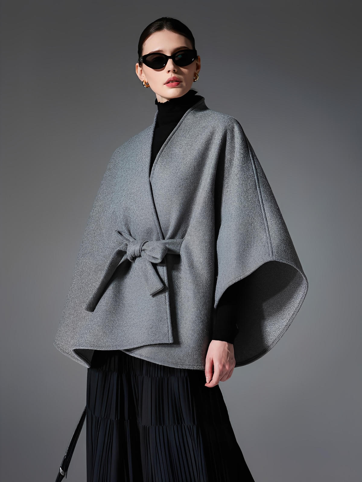 Châle double face chic, cape ceinturée, poncho femme hiver, châle chaud, manteau léger, modèle Kora - Châle - Gris