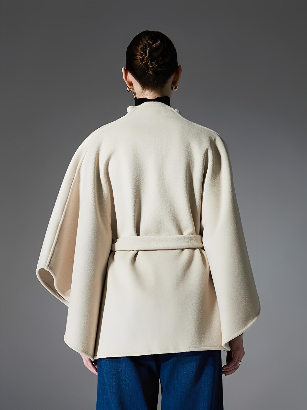 Châle double face chic, cape ceinturée, poncho femme hiver, châle chaud, manteau léger, modèle Kora - Châle - Beige