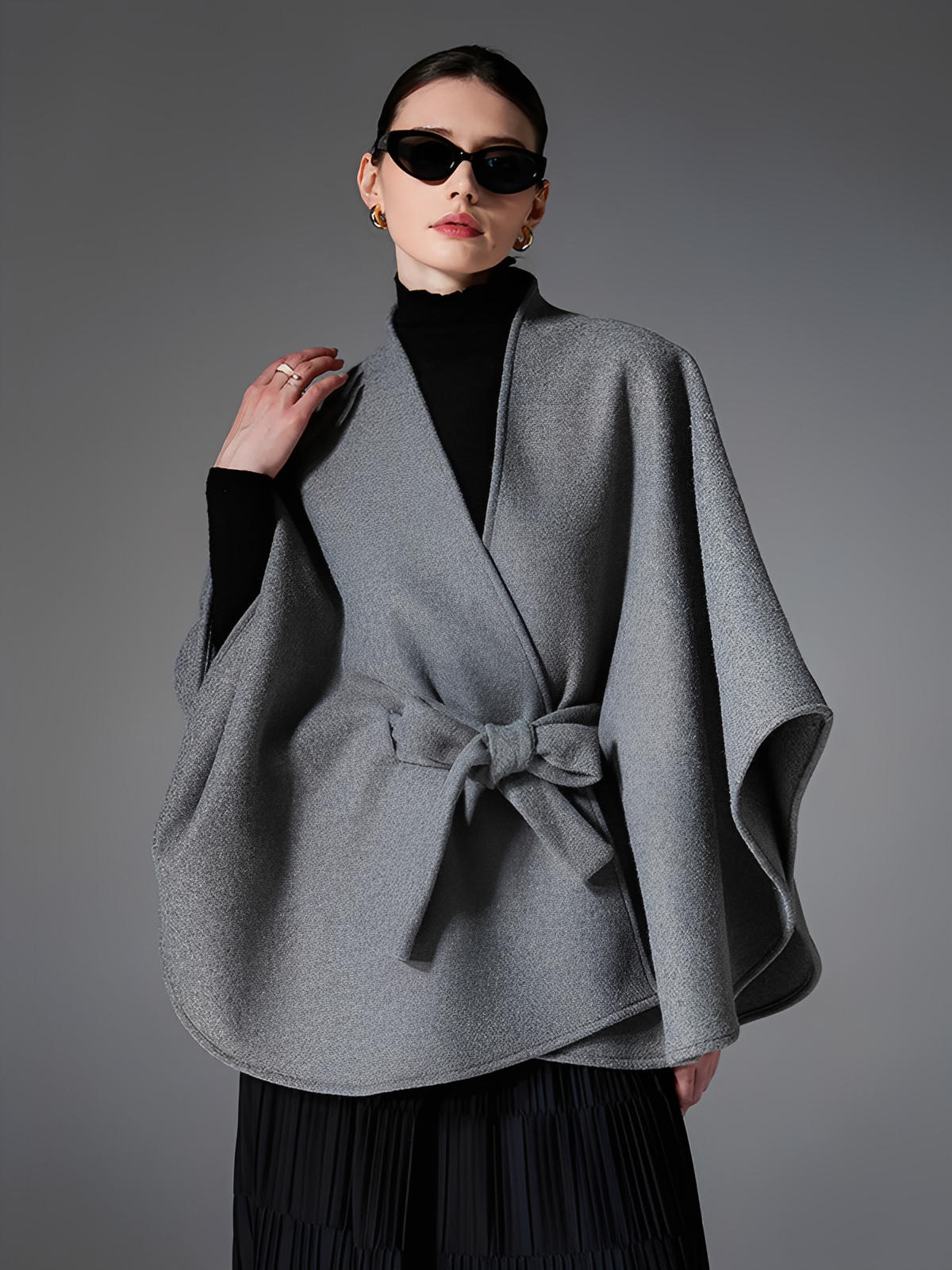 Châle double face chic, cape ceinturée, poncho femme hiver, châle chaud, manteau léger, modèle Kora - Châle - Gris