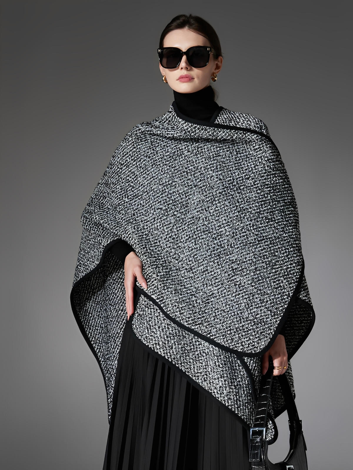 Châle femme hiver, châle noir et blanc, grand châle chaud, poncho laine mélangée, cape douce, châle mode automne hiver, modèle Closia - Châle - Gris