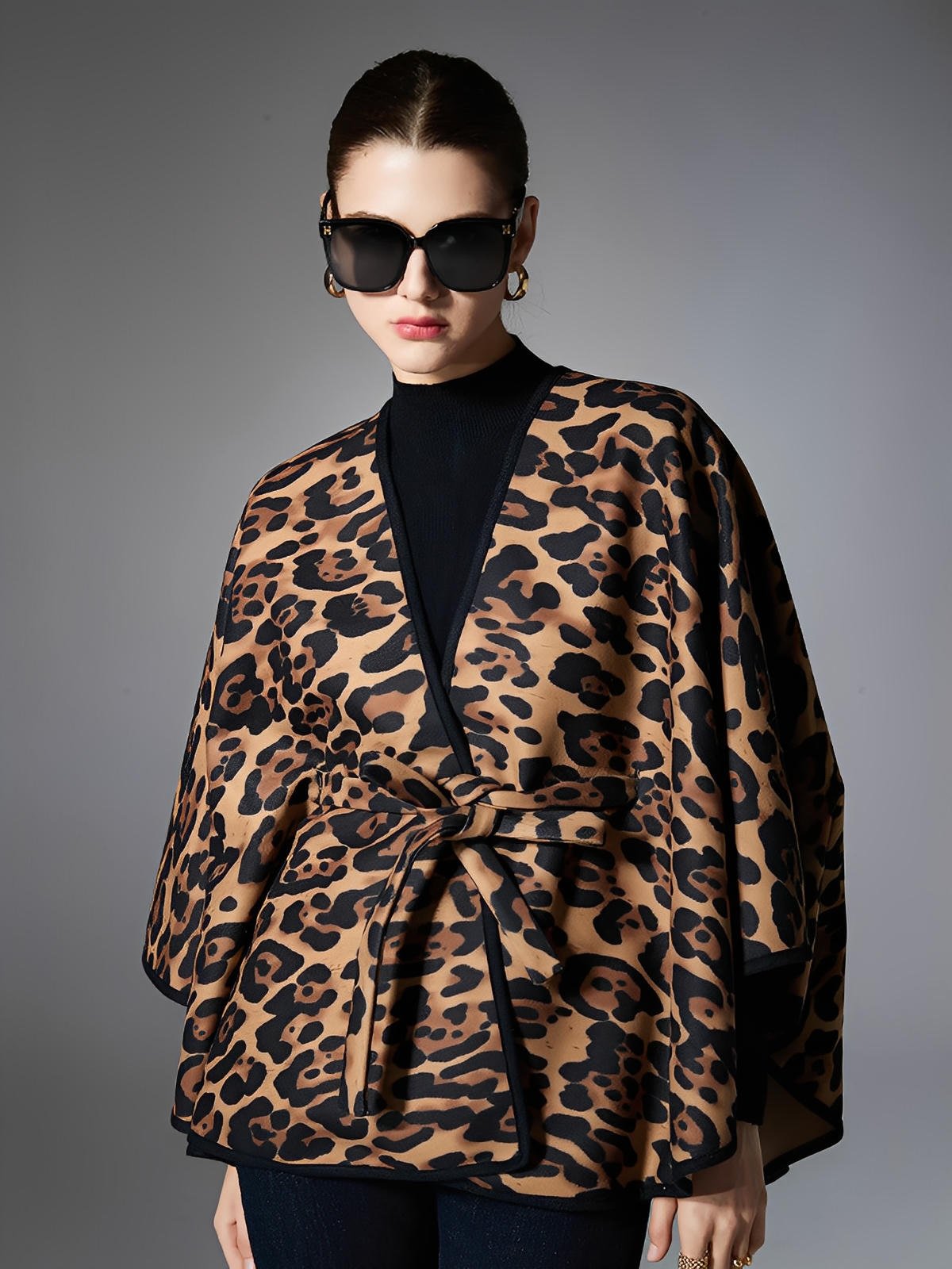 Châle femme léopard, cape ceinturée, poncho chaud automne hiver, châle doux imprimé animal, châle large confortable, manteau léger femme, modèle Rounie - Châle - Camel