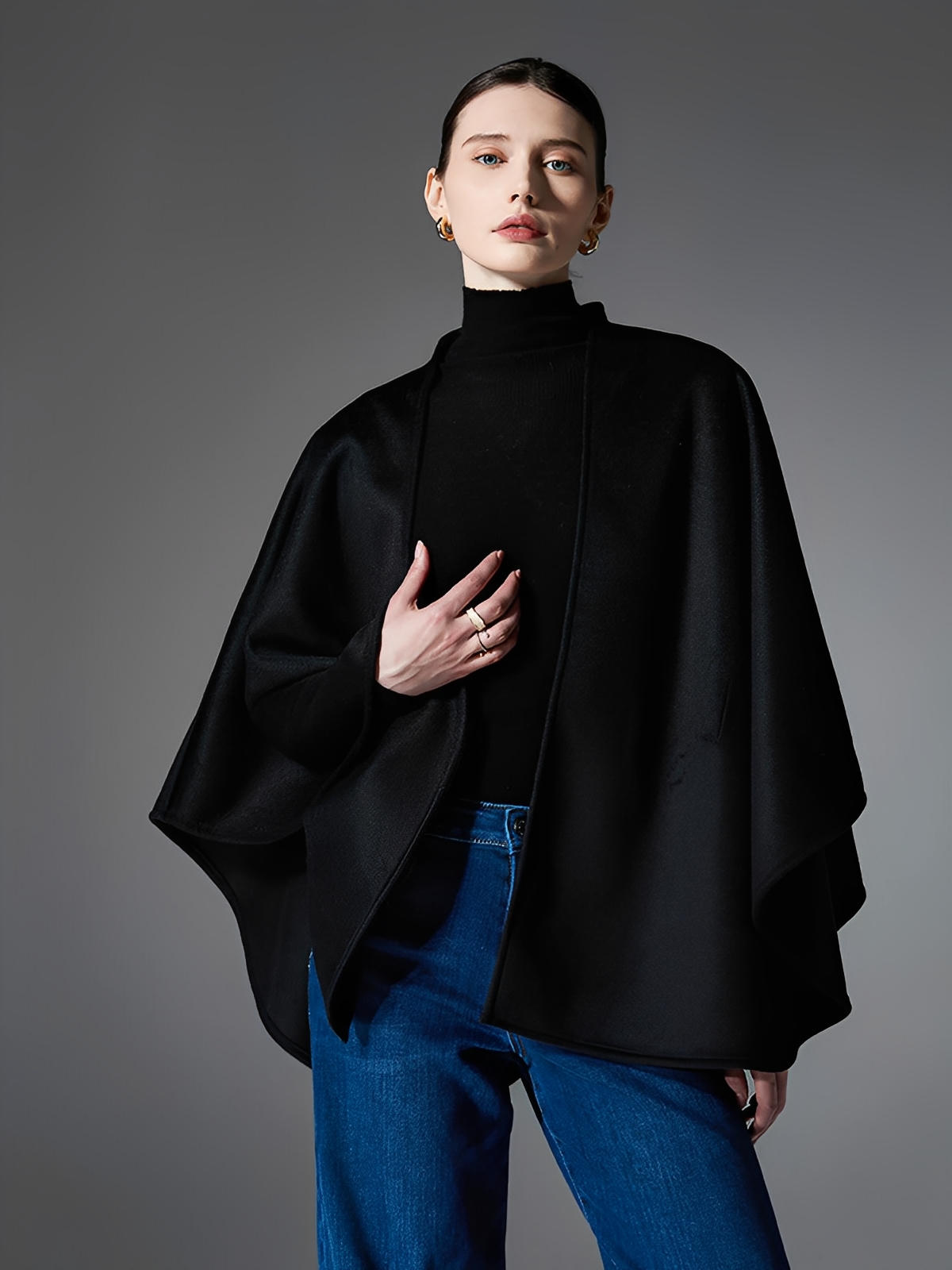 Châle noir, cape double face, châle ceinturé femme, poncho chaud hiver, manteau ample élégant, cape noire laine, châle automne hiver, modèle Sorane - Châle - Noir