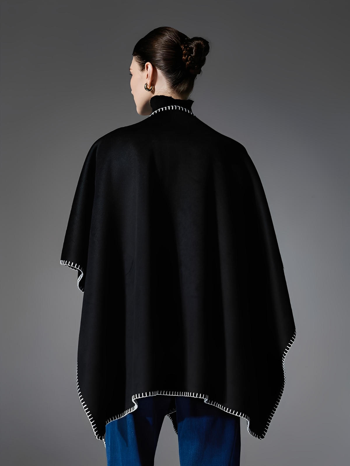 Châle noir double - face, couture contrastée blanche, doux et chaud, style moderne, grande taille, cape d’hiver, modèle Ortile - Châle - Noir