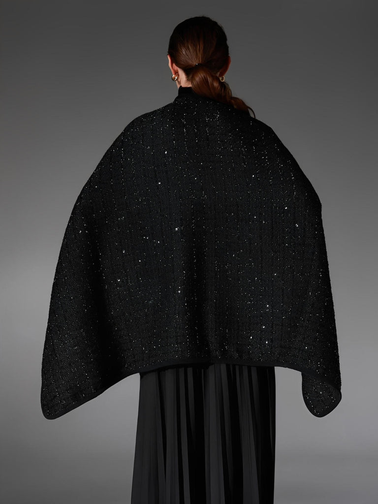 Châle noir scintillant, laine et fibres douces, grand format chaud, style raffiné, cape enveloppante femme, hiver, confort, brillance discrète, modèle Arménia
