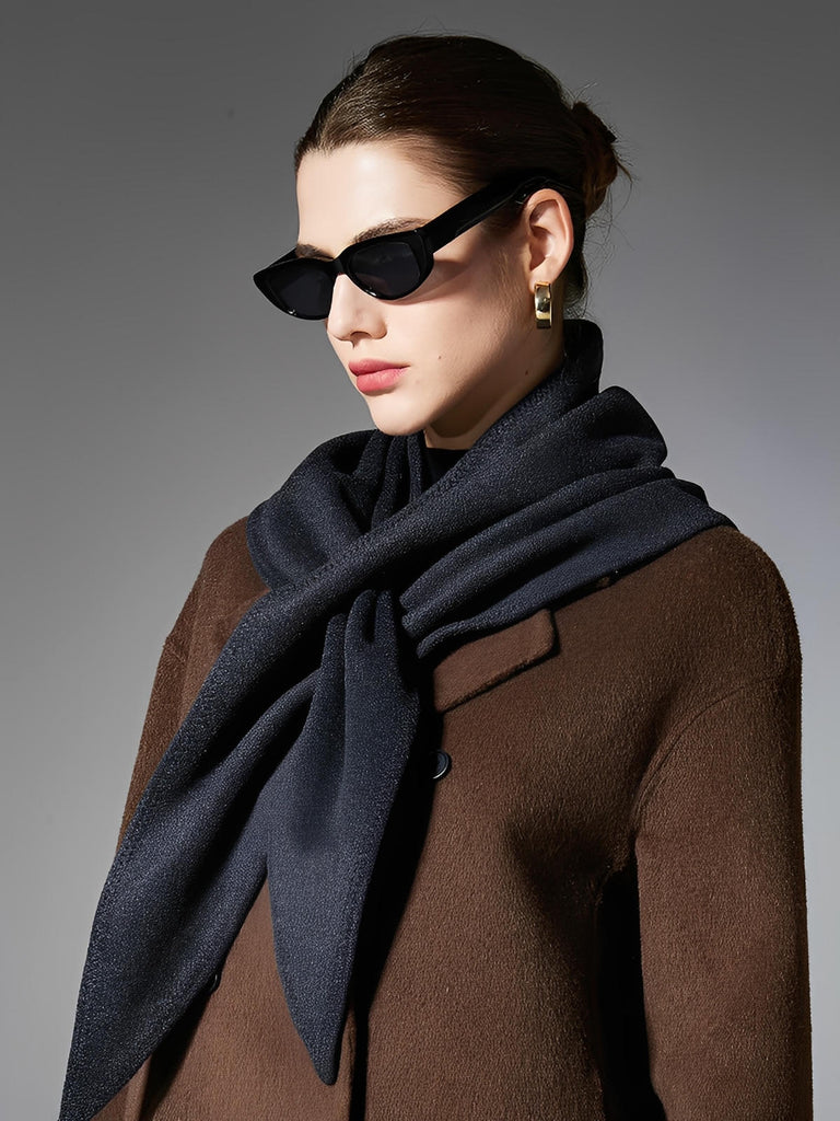 Châle triangle uni femme, écharpe douce hiver, châle chaud épaule, foulard grand format, accessoire mode minimaliste, modèle Azena - Châle - Gris foncé