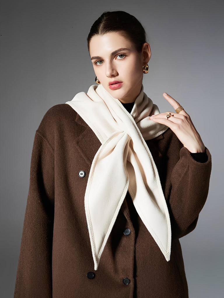 Châle triangle uni femme, écharpe douce hiver, châle chaud épaule, foulard grand format, accessoire mode minimaliste, modèle Azena - Châle - Blanc