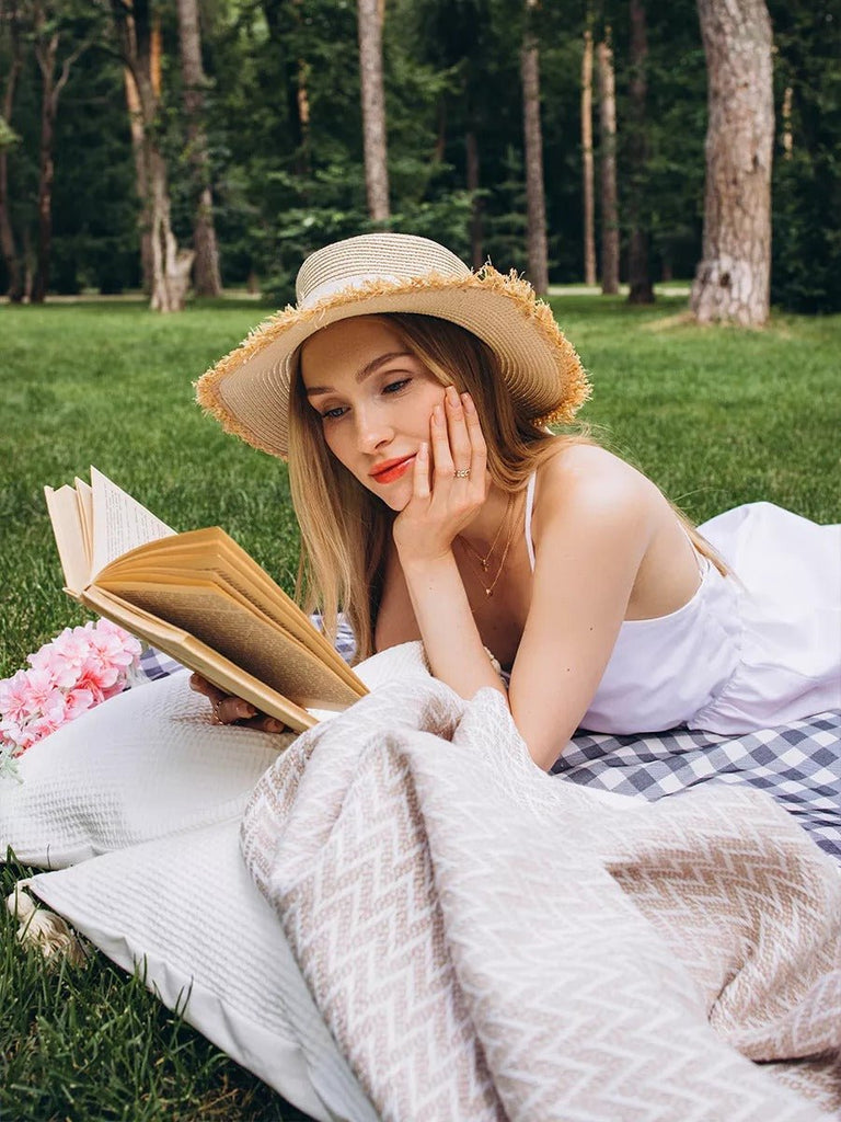 Chapeau de paille femme, capeline large, ruban noué, protection solaire, idéal plage été, modèle Lola - Chapeau de paille - Blanc crème