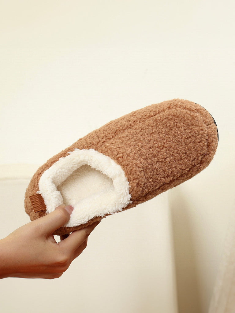 Chaussons d’hiver chaud, pantoufles fourrées confort, chaussons antidérapants maison, chaussures cocooning intérieur, modèle Wand - Chaussons - Camel XXS
