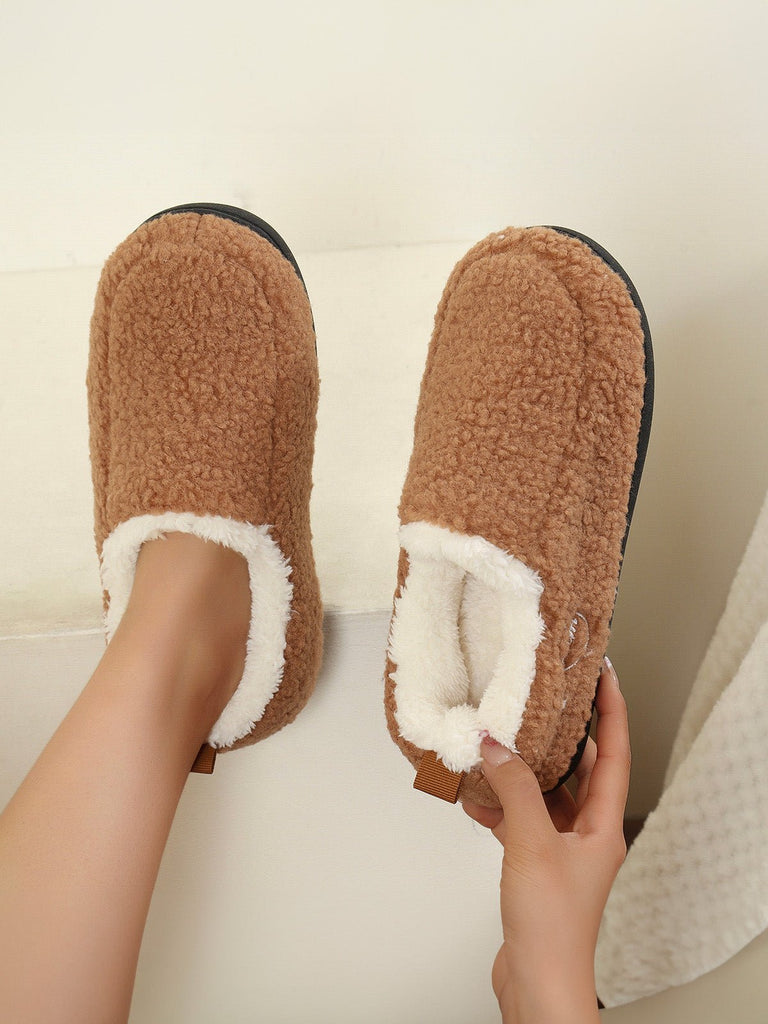 Chaussons d’hiver chaud, pantoufles fourrées confort, chaussons antidérapants maison, chaussures cocooning intérieur, modèle Wand - Chaussons - Camel XXS