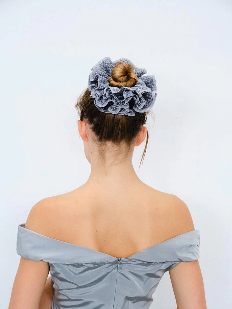 Chouchou cheveux pailleté, élastique cheveux brillant, accessoire femme soirée, chouchou volumineux, coiffure élégante, élastique large scintillant, accessoire cheveux doré ou argenté, modèle Valéria - Chouchou - Gris