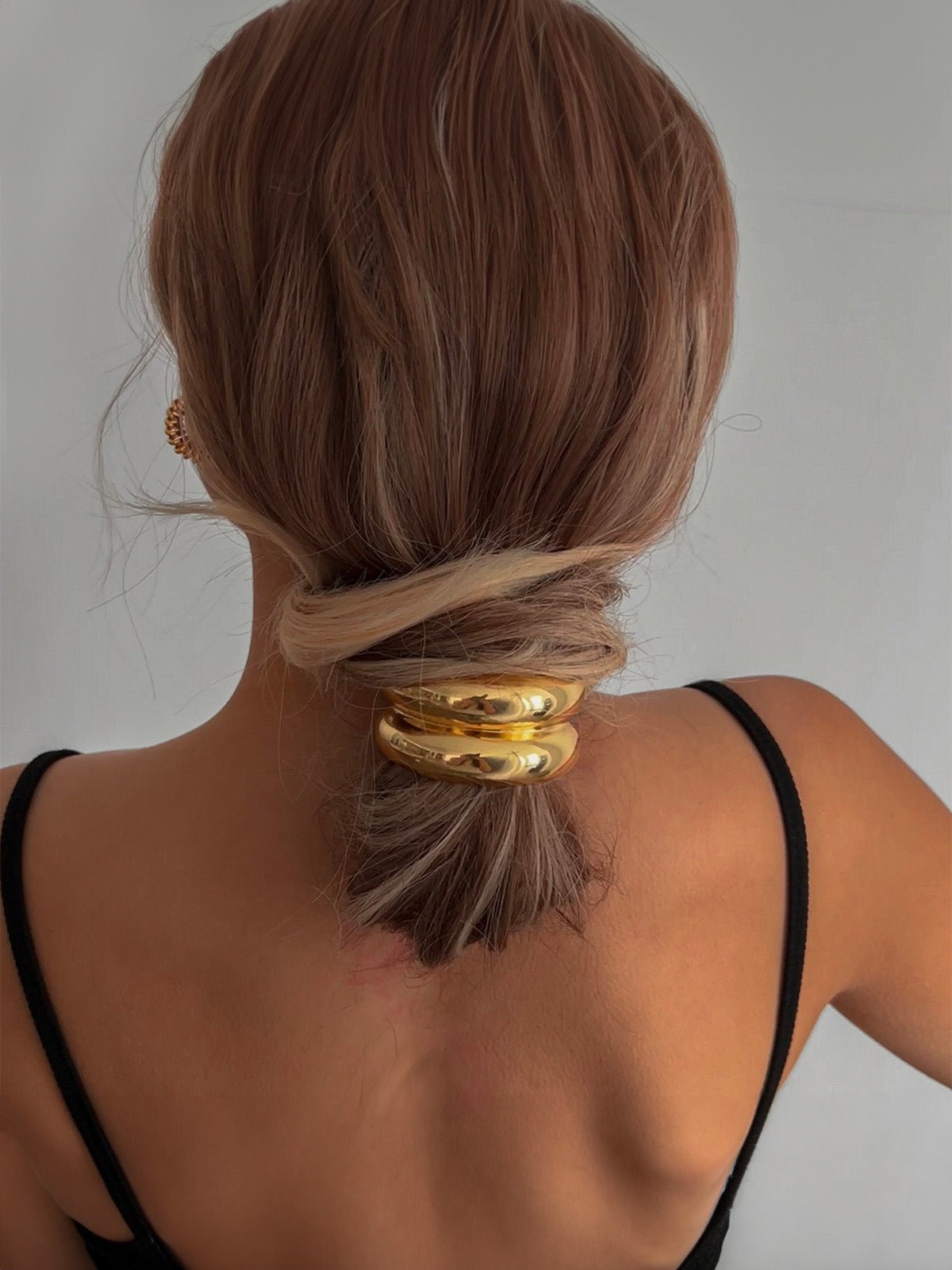 Chouchou métal doré, chouchou rigide argenté, élastique cheveux U en alliage, accessoire cheveux femme, attache queue de cheval brillante, chouchou design moderne, modèle Traky - Chouchou - Or