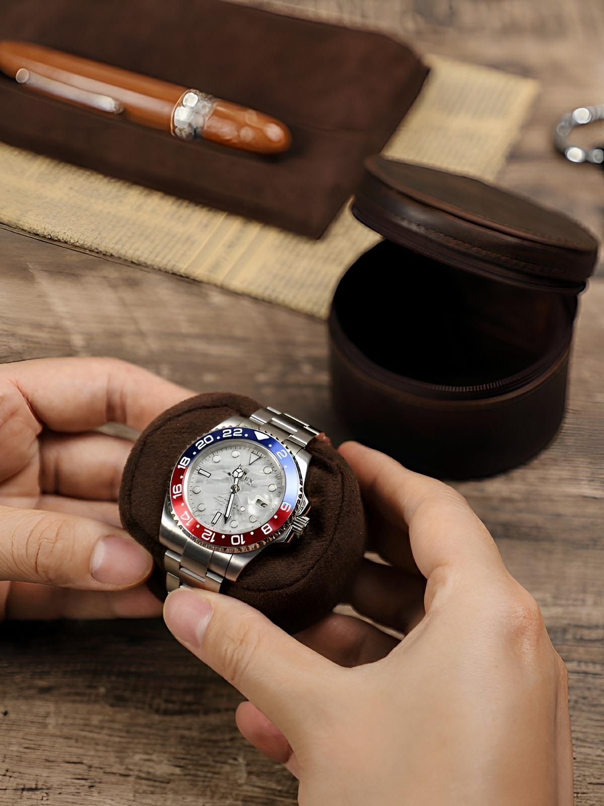 Coffret à montres unique, en cuir, arrondie, modèle Salvien - Coffret - Café