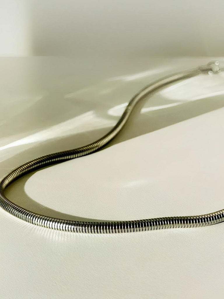 Collier à maille serpent en acier inoxydable, look moderne, modèle Romain - Collier - Argent 45 cm