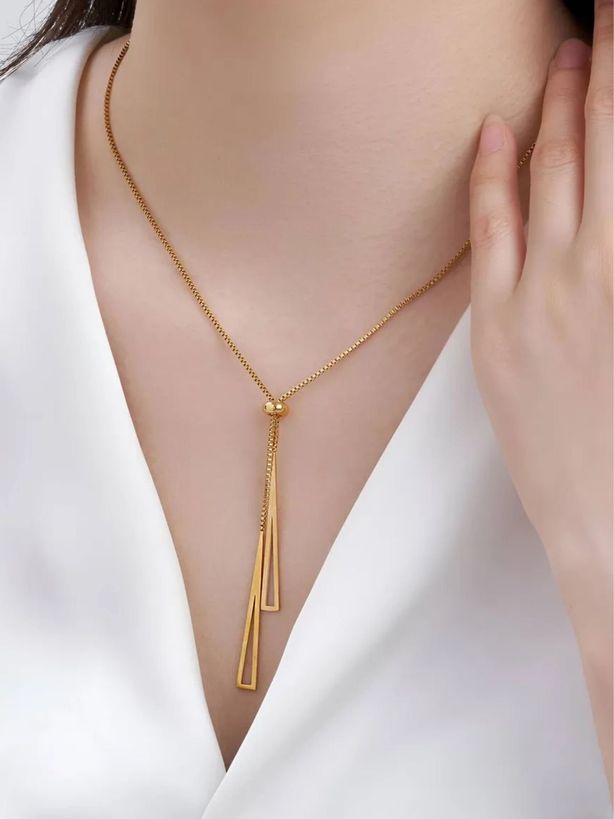 Collier chaîne triangle femme, acier titane, long, style géométrique, bijou moderne, modèle Fadoi - Collier - Or 30 - 40 cm